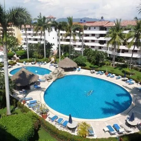 Beautiful Pool View, Base Floor, Marina Vallarta